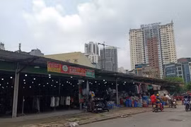 Hơn 4000 m2 đất tái định cư bị chiếm dụng dựng chợ, cho thuê thu lợi bất chính