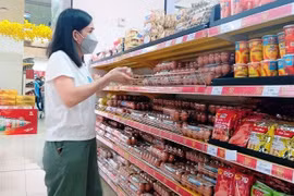Người trẻ trong bão giá:Chi tiêu thế nào để tránh bị "cháy túi"