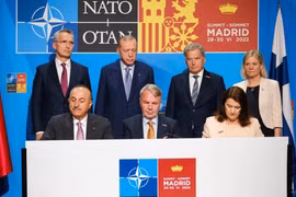 Thổ Nhĩ Kỳ bỏ phản đối Phần Lan, Thụy Điển gia nhập NATO