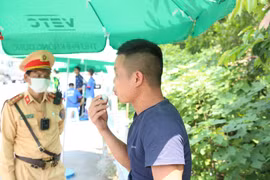 Gần 500 nghìn trường hợp vi phạm giao thông bị xử phạt trong 2 tháng cao điểm