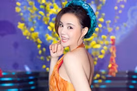 Diễn biến mới vụ ca sĩ Vy Oanh tố giác bà Nguyễn Phương Hằng