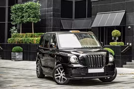 Taxi hạng sang có giá đắt ngang BMW X5