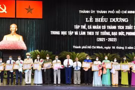 Bí thư Nguyễn Văn Nên: Học tập và làm theo Bác là nhiệm vụ then chốt để phát triển nguồn nhân lực