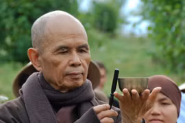 Những câu nói, lời dạy của Thiền sư Thích Nhất Hạnh chứa đầy sự yêu thương và triết lý sâu sắc