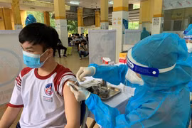 Đề xuất mua gần 22 triệu liều vắc xin tiêm cho trẻ em
