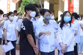 Thí sinh vui mừng vì đề văn vừa sức, dự đoán đạt điểm khá trở lên