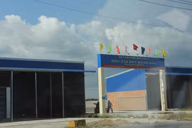 Đưa phương tiện của nước ngoài vào địa điểm tự phát để bốc xếp hàng hóa là vi phạm pháp luật