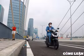 Ngày đầu đi học, đi làm bằng cầu Thủ Thiêm 2: Người dân TP. HCM vui mừng vì hết sợ trễ giờ