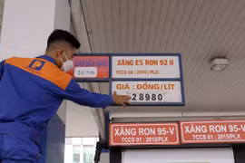 Liên ngành Công Thương-Tài chính sẽ tiếp tục nghiên cứu, rà soát để giảm thuế xăng dầu