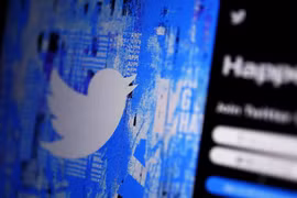 Twitter rơi vào hỗn loạn do hàng loạt tài khoản 'tích xanh' giả mạo