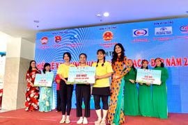 Hoa hậu Nguyễn Thanh Hà làm Giám khảo cuộc thi về Môi trường