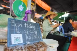 Hà Nội phấn đấu 100% chợ truyền thống không sử dụng túi nilon khó phân hủy
