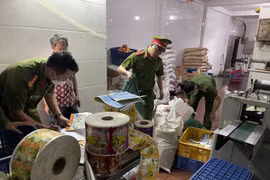 Khởi tố vụ sản xuất và buôn bán kem Tràng Tiền giả