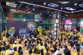 Jack mở tiệc âm nhạc hoành tráng, trở lại showbiz Việt sau thời gian dài vắng bóng