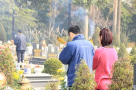 Tết Thanh Minh hay Tết Hàn Thực, dù gì cũng đừng cực đoan
