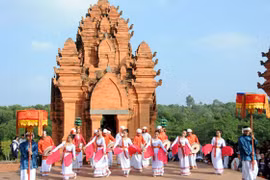 Công nhận lễ hội Katê của người Chăm tỉnh Bình Thuận là Di sản văn hóa quốc gia