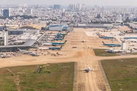 Nhiều đơn vị thực hiện dự án cải tạo sân bay Tân Sơn Nhất bị phê bình