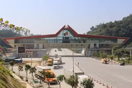 Cửa khẩu Việt Nam - Trung Quốc hoạt động xuyên Tết