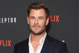 Chris Hemsworth tạm dừng đóng phim vì bệnh Alzheimer