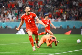 Gareth Bale tỏa sáng giúp Xứ Wales hòa Mỹ trong trận ra quân World Cup 2022
