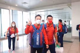 Đoàn Thể thao Người khuyết tật Việt Nam về nước sau "kỳ tích" tại ASEAN Para Games 11