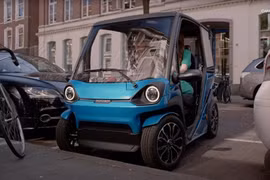 Squad Solar City Car - Xe điện chạy bằng năng lượng mặt trời