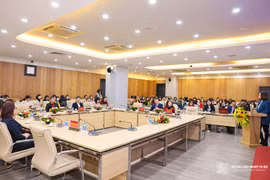 Chuyển giao 34 bộ chương trình - học liệu tiếng Anh cho các trường trực thuộc Bộ Công Thương