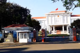 Miễn nhiệm chức vụ 3 Phó Chủ tịch UBND tỉnh Gia Lai khóa XII