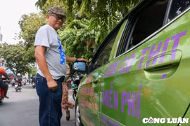 Con đường hoàn lương trên xe cơm từ thiện của gã giang hồ Sài Gòn