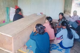 Gia Lai: Cả gia đình gặp nạn trên Quốc lộ, 5 người thương vong