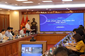 Cách nào để tăng doanh thu cho báo chí?