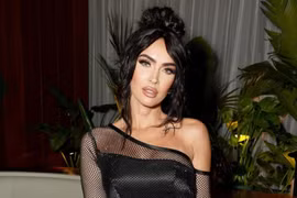 Megan Fox táo bạo mặc váy lưới xuyên thấu đi sự kiện