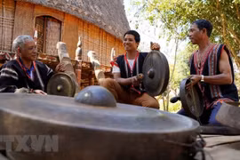 Đà Lạt mở 2 lớp dạy cồng chiêng cho thanh niên DTTS