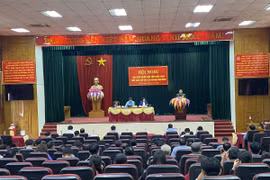 Cử tri đề nghị quy hoạch gọn các cơ quan, trụ sở và điểm đỗ cho xe buýt