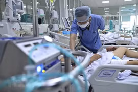 Bệnh nhi nhiễm cúm gia cầm A/H5 ở Phú Thọ đã qua cơn nguy kịch