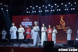 Hà Nội: Ngắm nhìn các thí sinh tài sắc Phương Đông trong đêm chung kết