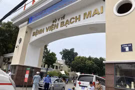 Quá tải bệnh viện: Nhiều vướng mắc cần tháo gỡ!