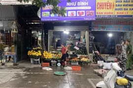 Tạm đình chỉ Tổ trưởng Tổ tự quản phường nhận tiền “bảo kê” của tiểu thương