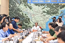 Phó Thủ tướng chủ trì họp ứng phó siêu bão Noru