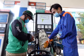Có thể đề xuất giảm thuế VAT, thuế tiêu thụ đặc biệt đối với xăng dầu nếu còn dư địa