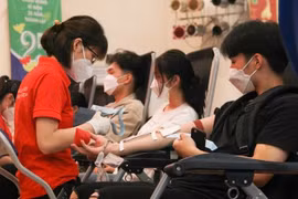 Đoàn thanh niên - Hội sinh viên HUBT đã huy động được 1100 người đăng kí hiến máu