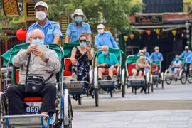 Tháo gỡ rào cản để ngành dịch vụ du lịch, hàng không phục hồi