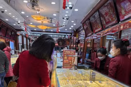 Từ mồng 6 Tết: Nhiều tiệm vàng “cháy” vàng SJC, hẹn khách hôm sau quay trở lại