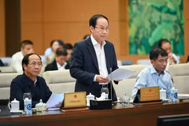 Cử tri đề nghị Đảng, Nhà nước tiếp tục quan tâm kiểm soát lạm phát, ổn định giá cả