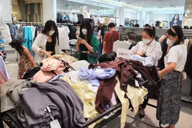 Phát triển Trung tâm thời trang tại thành phố Hồ Chí Minh và Thủ đô Hà Nội