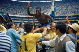 Pele ra đi, phép màu để lại!