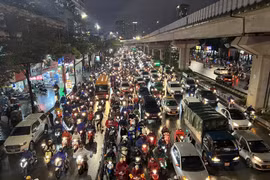 Hà Nội: Bảo đảm trật tự an toàn giao thông, giảm ùn tắc trong năm 2023
