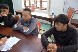 Bắt nhóm đối tượng chuyên cho vay tiền với lãi suất ‘cắt cổ"
