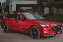 Mazda6 2023 ra mắt phiên bản kỷ niệm 20 năm với màu sơn nổi bật