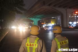 Hà Nội: Phạt 3 triệu đồng mỗi trường hợp lái xe làm rơi vãi đất, cát ra đường